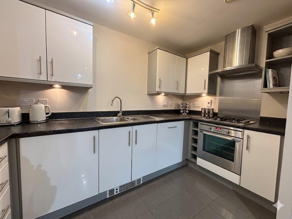 Marchant Close, Mill Hill, NW7, London